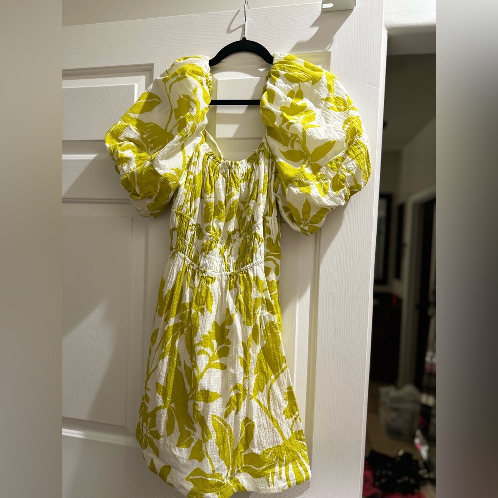Anthropologie cut out back, puff sleeve dress